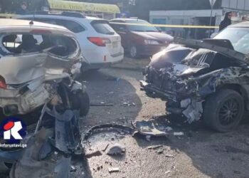 ვიდეო – რუსთავში ერთმანეთს 6 ავტომობილი შეეჯახა