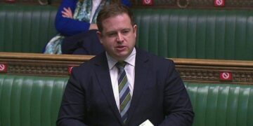 სტივენ დაუთი: ჩვენ მოვუწოდებთ საქართველოს ხელმძღვანელებს, გაიწვიონ რეპრესიული კანონმდებლობა, გაათავისუფლონ პოლიტიკური პატიმრები და დაუბრუნონ ქვეყანა დემოკრატიულ გზას