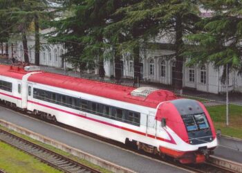 საქართველოს რკინიგზა თბილისი-ოზურგეთი-თბილისის სამგზავრო მატარებლის განრიგს ცვლის