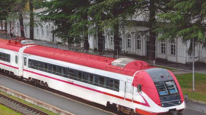 საქართველოს რკინიგზა თბილისი-ოზურგეთი-თბილისის სამგზავრო მატარებლის განრიგს ცვლის