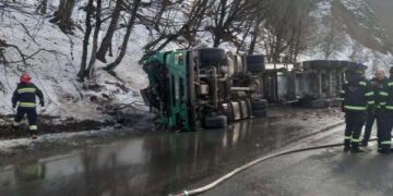 ავტოსაგზაო შემთხვევის გამო, მცხეთა–სტეფანწმინდა–ლარსის გზაზე მოძრაობა დილამდე შეზღუდულია