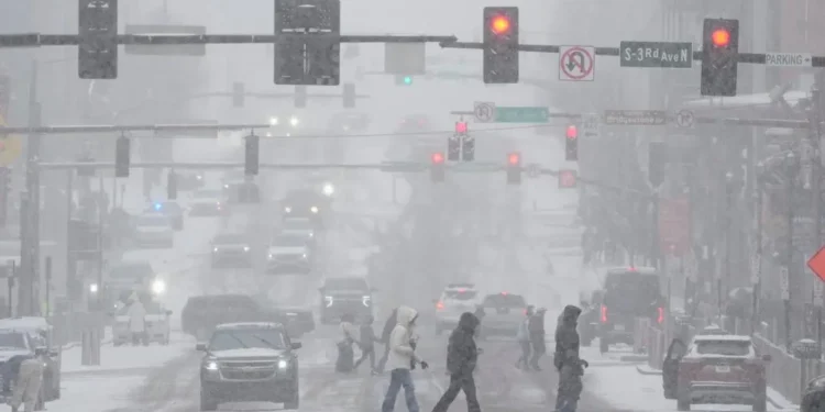 აშშ-ში ბოლო 100 წლის განმავლობაში ყველაზე ძლიერი ზამთრის შტორმი მძვინვარებს