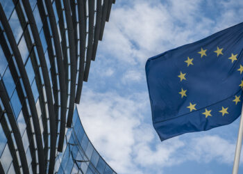 ევროკომისიამ საქართველოს დიპლომატიური, სამსახურებრივი და ოფიციალური პასპორტების მფლობელებისთვის უვიზო მიმოსვლის შეჩერების პროცესი დაიწყო