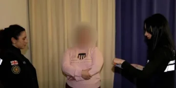 ბათუმში დააკავეს ქალი, რომელმაც მასთან არარეგისტრირებულ ქორწინებაში მყოფი მამაკაცი დანით დაჭრა