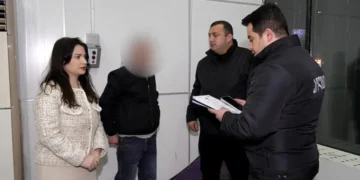 სარფში დააკავეს ერთი პირი, რომელმაც სხვისთვის გატანებული 10 000 დოლარი მიითვისა