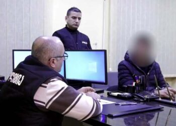 დააკავეს კაცი, რომელმაც აჭარაში მეგობარი ნაჯახით დაჭრა