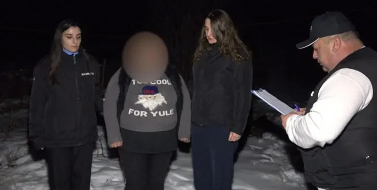 დააკავეს ორი ქალი, რომლებმაც სტუმრად ყოფნისას მასპინძელს თანხა მოპარეს