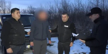 დააკავეს ორი პირი, რომლებმაც მოქალაქე საცხოვრებელ ბინაში მოტყუებით აიყვანეს და სიცოცხლის მოსპობის მუქარით 6 000 ლარი გამოსძალეს, ასევე მოსთხოვეს მათ სახელზე არსებული დავალიანების დაფარვა