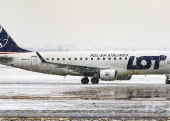 ძლიერი თოვის გამო ვარშავის აეროპორტი შეფერხებით მუშაობს, ავიარეისები გადაიდო გდანსკის აეროპორტშიც