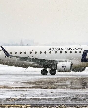 ძლიერი თოვის გამო ვარშავის აეროპორტი შეფერხებით მუშაობს, ავიარეისები გადაიდო გდანსკის აეროპორტშიც