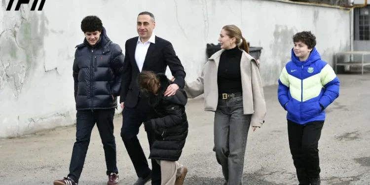 გიორგი ვაშაძემ საპატიმრო დატოვა