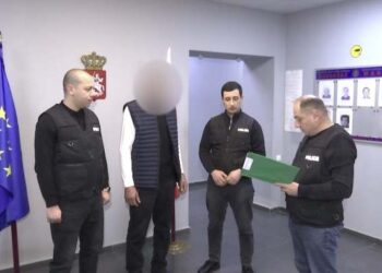 დააკავეს პირი, რომელმაც კახეთში ურთიერთშელაპარაკების ნიადაგზე, სანადირო თოფიდან გასროლით კაცი დაჭრა