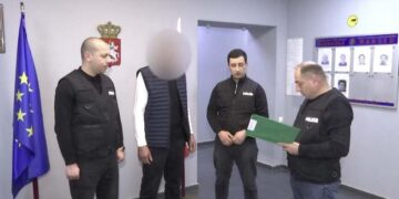 დააკავეს პირი, რომელმაც კახეთში ურთიერთშელაპარაკების ნიადაგზე, სანადირო თოფიდან გასროლით კაცი დაჭრა