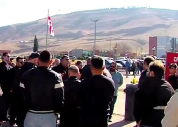 ავტოიმპორტიორები რუსთავში აქციას მართავენ