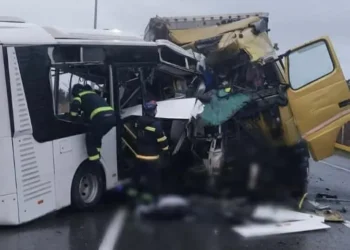 ტრაგედია ქობულეთში – სატვირთოს და ავტობუსის შეჯახების შედეგად ორი ახალგაზრდა დაიღუპა
