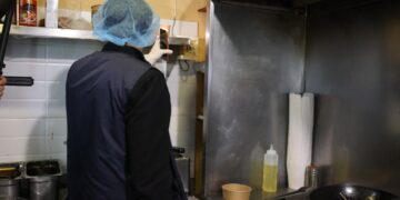 სურსათის ეროვნულმა სააგენტომ თბილისში კვების 9 ობიექტს საწარმოო პროცესი შეუჩერა