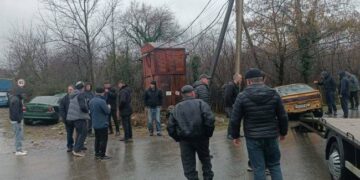 ავტოსაგზაო შემთხვევა გურიაში – შეჯახების შედეგად ავტომობილი ამოტრიალდა