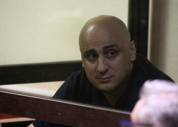 ადვოკატის ინფორმაციით, ნიკა მელიას “სასამართლოს შეურაცხყოფისთვის” ახალ ბრალს წაუყენებენ