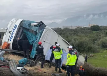 თურქეთში სამგზავრო ავტობუსი გადაბრუნდა, არიან დაღუპულები