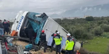 თურქეთში სამგზავრო ავტობუსი გადაბრუნდა, არიან დაღუპულები