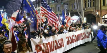 ფილარმონიიდან პარლამენტისკენ საპროტესტო მარში იმართება