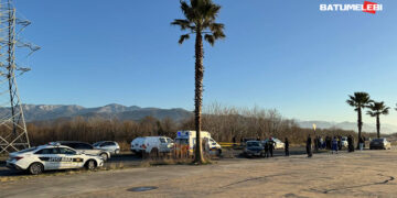 ერთმანეთს მსუბუქი ავტომანქანა და მოტოციკლი შეეჯახა – ავარია ბათუმში