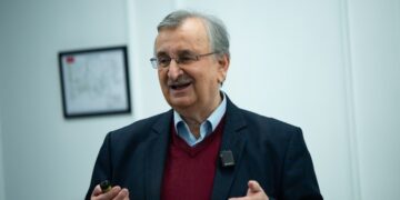 “იმედს” ხელოვნური სუნთქვით ვერ გადაარჩენ. ვინც მასთან ითანამშრომლებს განწირულია სანქციებისათვის – რომან გოცირიძე