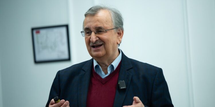 “იმედს” ხელოვნური სუნთქვით ვერ გადაარჩენ. ვინც მასთან ითანამშრომლებს განწირულია სანქციებისათვის – რომან გოცირიძე