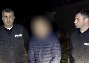 “ავტომანქანას ცეცხლი წაუკიდა” – მუქარის და სხვისი ნივთის დაზიანებისთვის 2 პირი დააკავეს