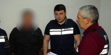 42 წლის კაცი მეუღლის წინ საწოლში ჩაცხრილეს – მკვლელობის საქმის ახალი დეტალები