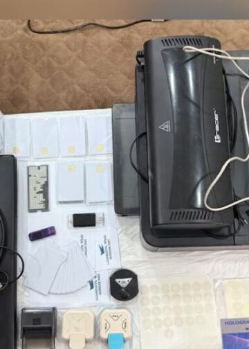 სუს-მა ყალბი ოფიციალური დოკუმენტების დამზადებისა და გასაღების ფაქტებზე ერთი პირი დააკავა