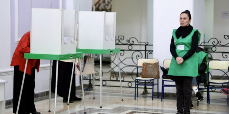 ”ქართული ოცნების” ინიციატივით, საერთაშორისო დამკვირვებელი შეიძლება მხოლოდ უცხო ქვეყნის მოქალაქე იყოს