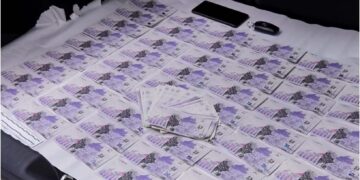 დააკავეს 3 პირი, რომლებმაც ბათუმში სწრაფი ჩარიცხვის აპარატებში ყალბი კუპიურები მოათავსეს