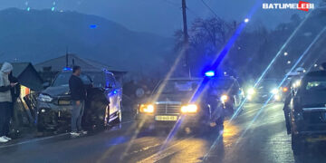 1 ადამიანი დაიღუპა, 2 კი დაშავდა ავარიის შედეგად, ბათუმი-ახალციხის ცენტრალურ მაგისტრალზე