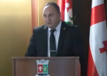 ოზურგეთის მერიაში 16 ვაკანტური ადგილია – რას აცხადებს მერიის ადმინისტრაციის უფროსი