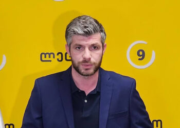 როცა პოლიტიკურ ბანერზე ფლომასტერით გაკეთებული წარწერის გამო, ქალ პოლიტიკოსს, ოთხი შვილის დედას, ე.წ. სასამართლო 1 წლითა და 6 თვით ციხეში უშვებს, ეს არ არის სამართალი – ირაკლი კუპრაძე