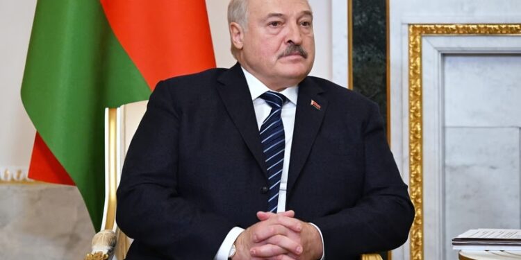 ტრამპის წარმომადგენელთან შეხვედრის შემდეგ, ალექსანდრე ლუკაშენკომ 250 პოლიტპატიმარი შეიწყალა