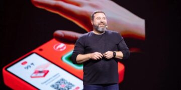 ლომთაძის Kaspi-მ ხელისგულით გადახდის სერვისი დანერგა