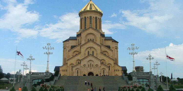 სამების საკათედრო ტაძრის მიმდებარე ტერიტორიაზე ავტომობილების მოძრაობა შეზღუდულია – შსს