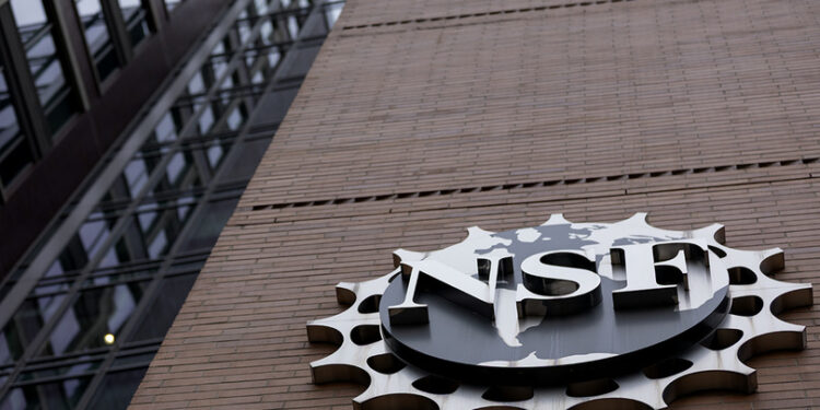 ტრამპმა ეროვნული სამეცნიერო საბჭოს 24-ვე წევრი თანამდებობიდან გაათავისუფლა