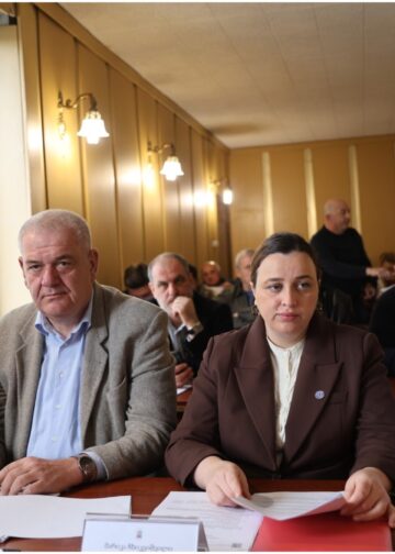 რა საკითხები განიხილეს ოზურგეთის საკრებულოს დღევანდელ სხდომაზე