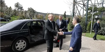 ბიძინა ივანიშვილი ილჰამ ალიევს და აზერბაიჯანის დელეგაციას შეხვდა