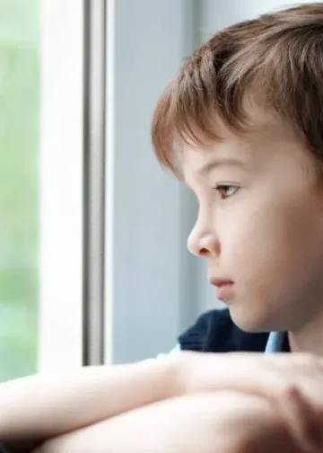 “რაც არ უნდა კარგი მშობელი იყოთ, თქვენს შვილს მაინც ექნება ფსიქოლოგისთვის რაღაც მოსაყოლი… შეუძლებელია, ბავშვი ისე გაიზარდოს, რომ ერთხელ მაინც არ შეხვდეს ძლიერი სტრესი ან მძიმე ემოციები”