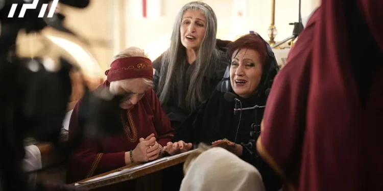 სამების საკათედრო ტაძარში გარდამოხსნის ტრადიციული წესი და მაცხოვრის დატირება შესრულდა