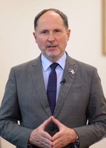 ჰერჩინსკი: მალე გაირკვევა, საქართველო ევროპულ ოჯახს ეკუთვნის თუ ბნელ წარსულს დაუბრუნდება