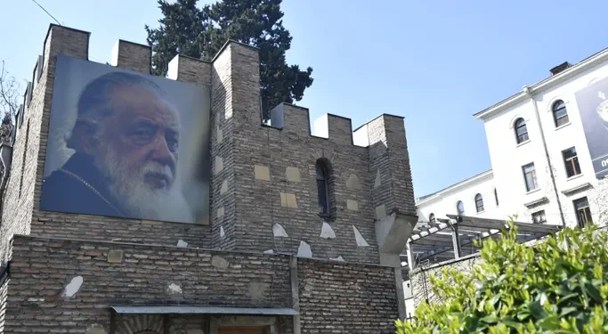 საპატრიარქოში წმინდა სინოდის სხდომა მიმდინარეობს