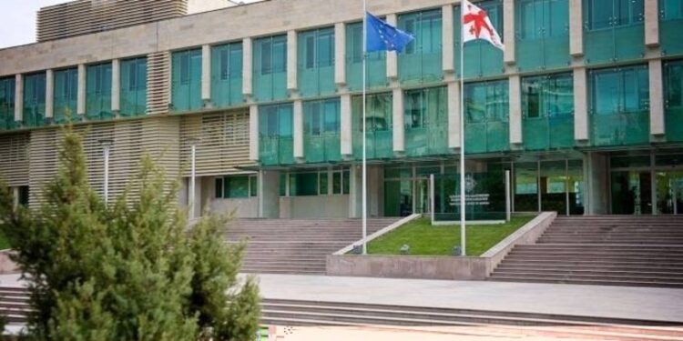 დააკავეს შსს-ს თანამშრომელი, რომელსაც სუს-იდან საიდუმლო ინფორმაციის გატანაში ედება ბრალი