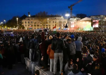 ბუდაპეშტში ორბანის წინააღმდეგ აქციაზე 100 ათასზე მეტი ადამიანი გამოვიდა