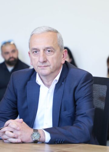 ოზურგეთის სერვის-ცენტრის ყოფილი დირექტორი გია ანთაძე თეთრიწყაროს მერის პირველ მოადგილედ დაინიშნა