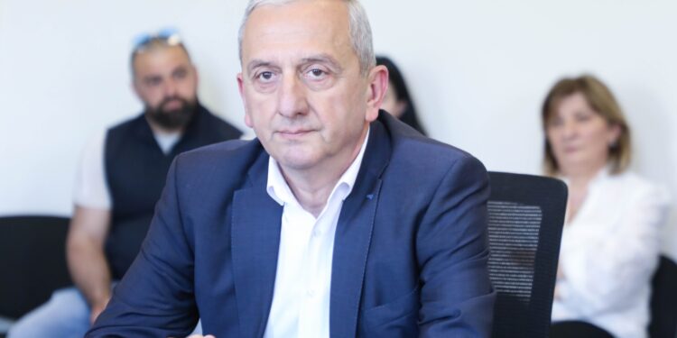 ოზურგეთის სერვის-ცენტრის ყოფილი დირექტორი გია ანთაძე თეთრიწყაროს მერის პირველ მოადგილედ დაინიშნა